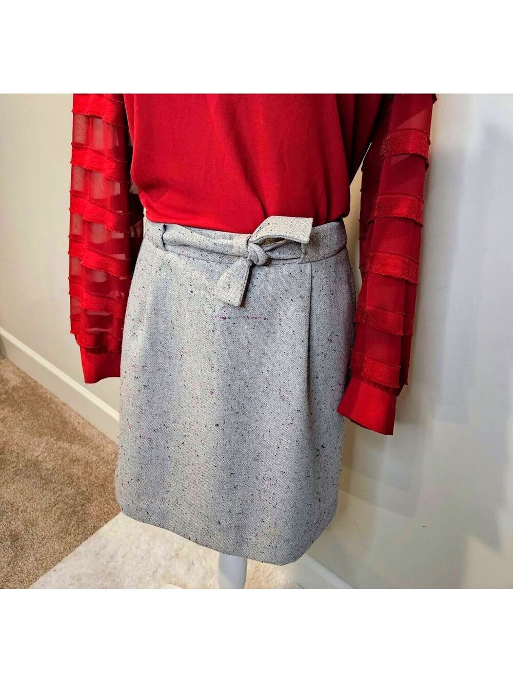 Loft Gray Speckled Skirt with Tie Size 6